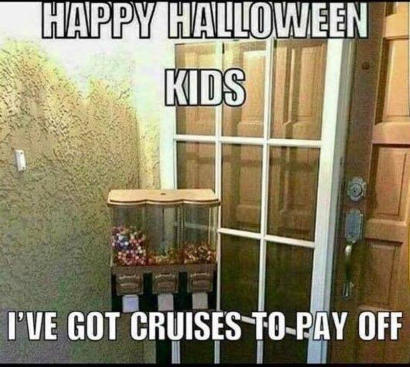 cruise halloween.jpg